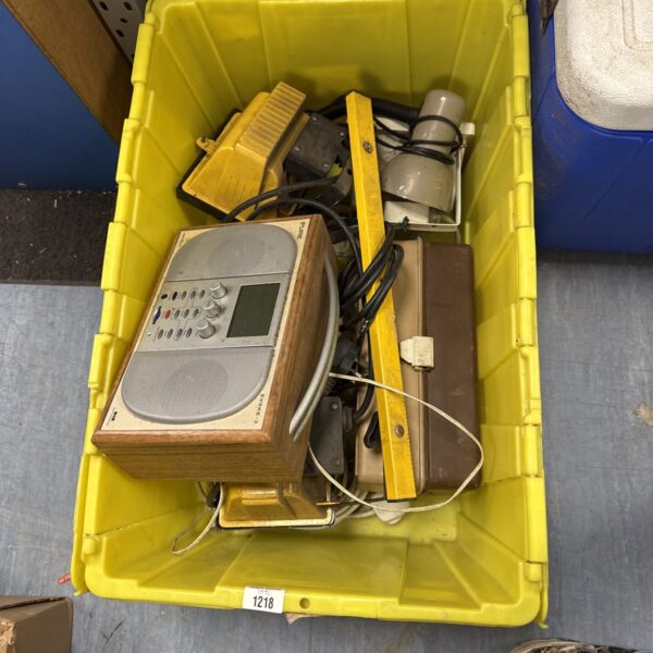 Mixed lot including a Pure DAB digital radio and lamps.
