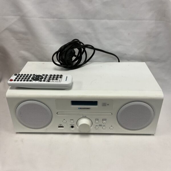Blaupunkt DAB CD radio system with remote control, tabletop unit.