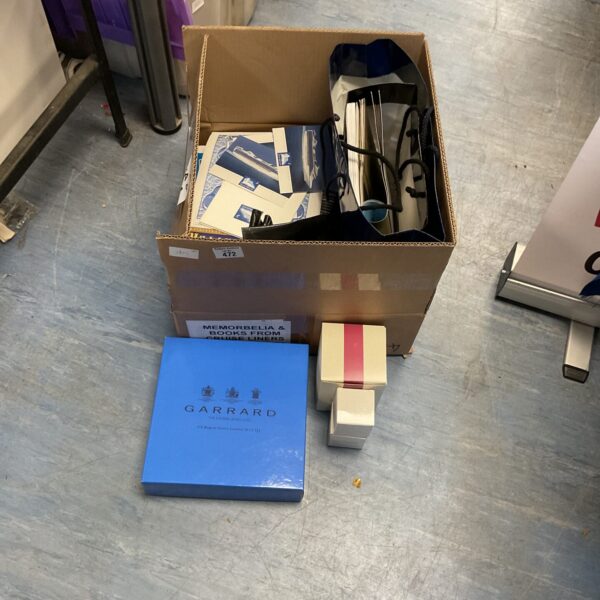 Mixed lot of cruise ship books, plate and gift bags.