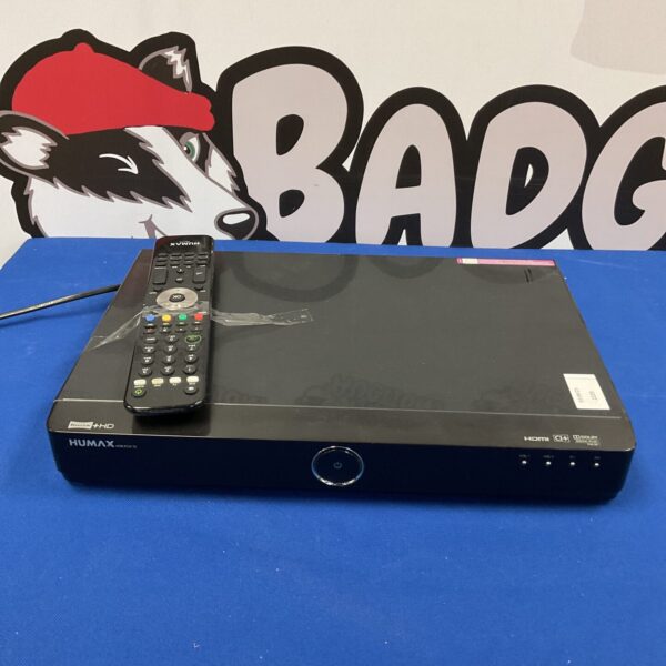 Black Humax HDR-Fox T2 digital receiver with remote control.