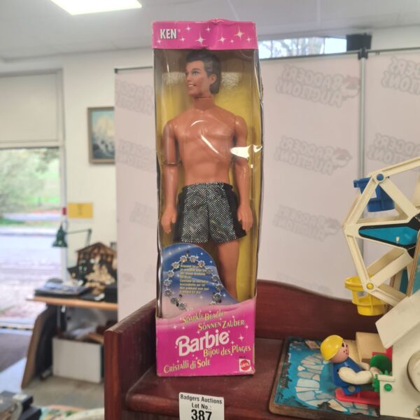 Boxed vintage 1995 Mattel Barbie Ken doll in good condition.