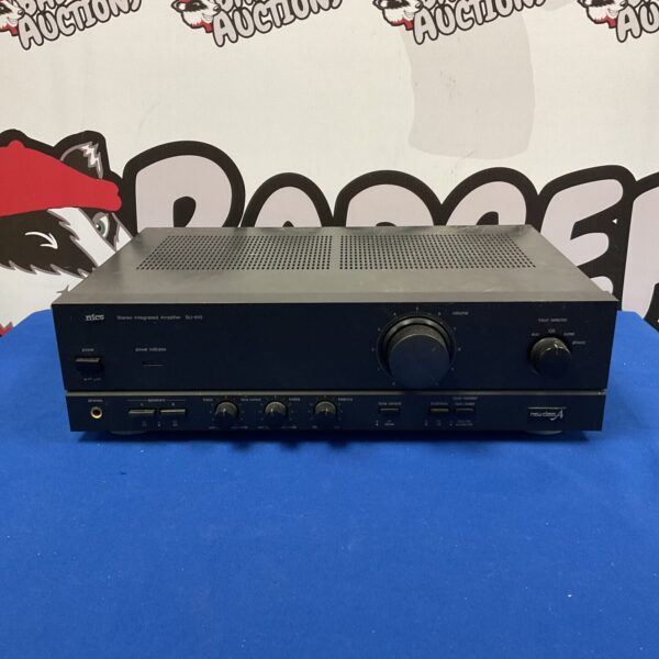 Vintage Technics SU-610 stereo amplifier, front view.