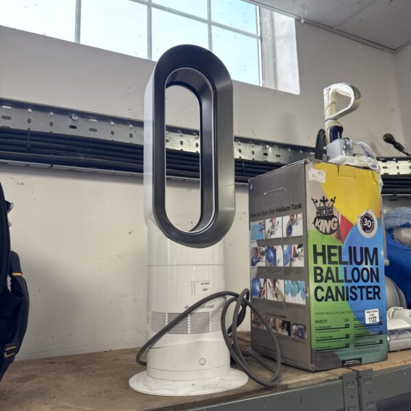 Dyson AM09 hot and cold bladeless fan in a home setting.