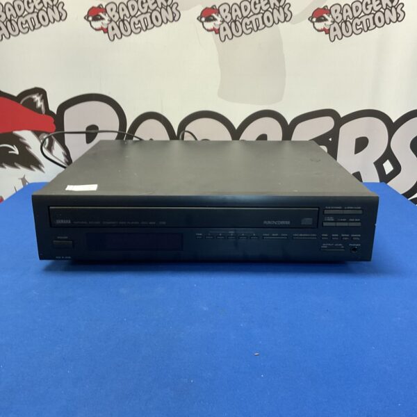 Black Yamaha CDC-625 CD player, vintage audio equipment.