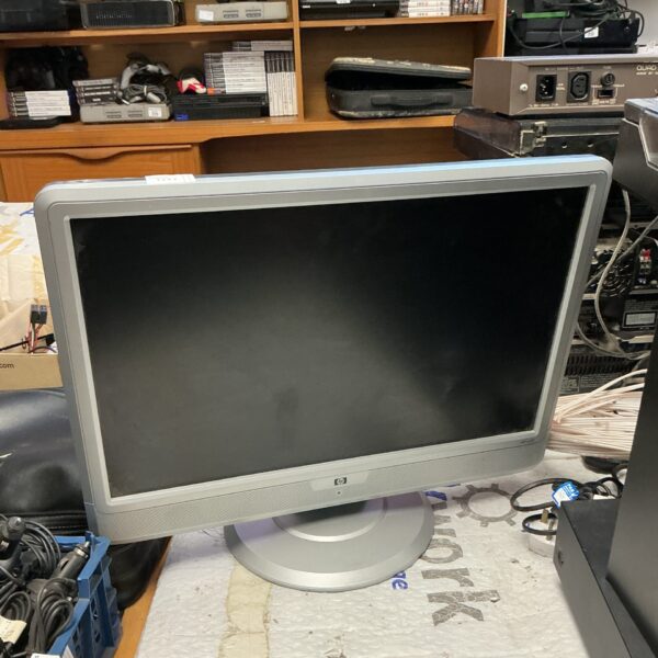 Front view of the HP w22 TFT computer monitor.
