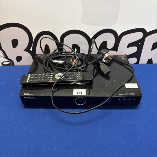Humax HDR-FOXT2 Freeview HD box with remote control.