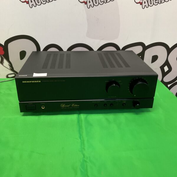 Black Marantz PM-40SE integrated stereo amplifier, vintage audio equipment.