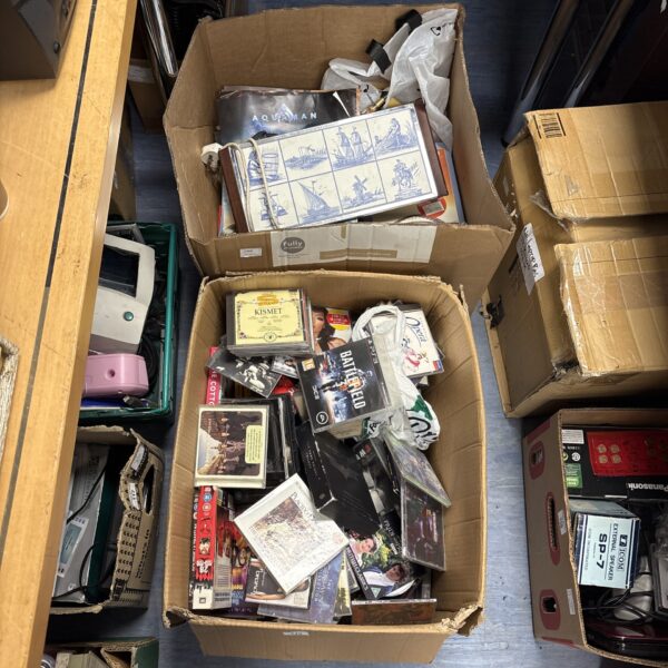 Mixed lot of books and CDs for collectors and enthusiasts.