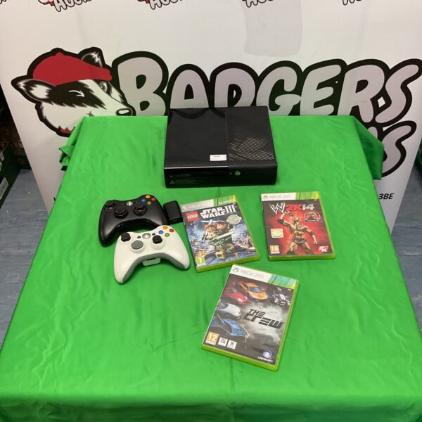 Xbox 360 console bundle with games and remotes for retro gaming.
