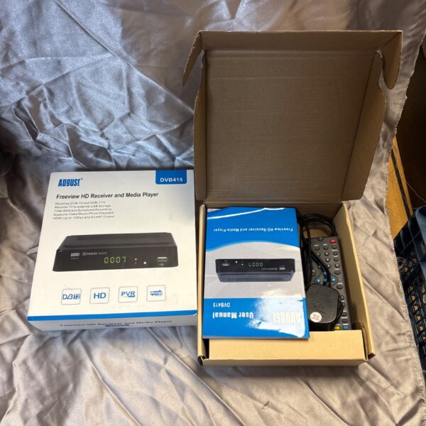 August Freeview HD receiver DVB415 digital TV set top box.