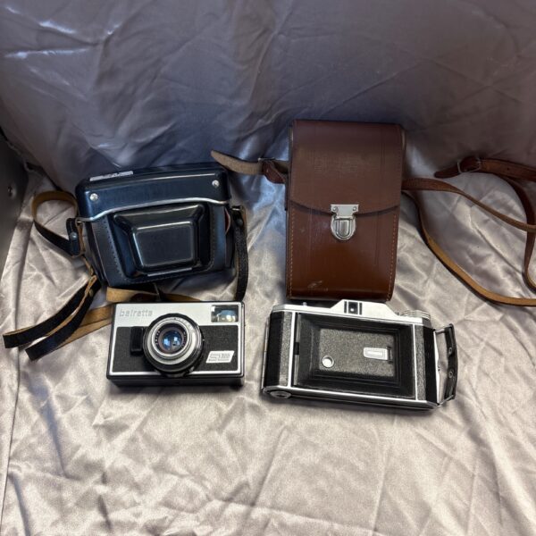 Vintage Beirette SL 300 camera in its original case.
