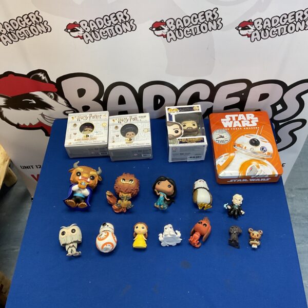 Funko Pop figures lot including Dumbledore, Dobby and Star Wars tin.