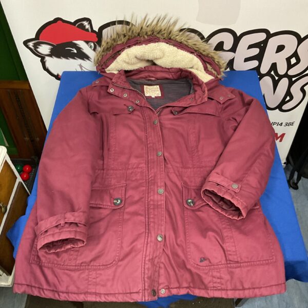 Mantaray ladies coat size 20