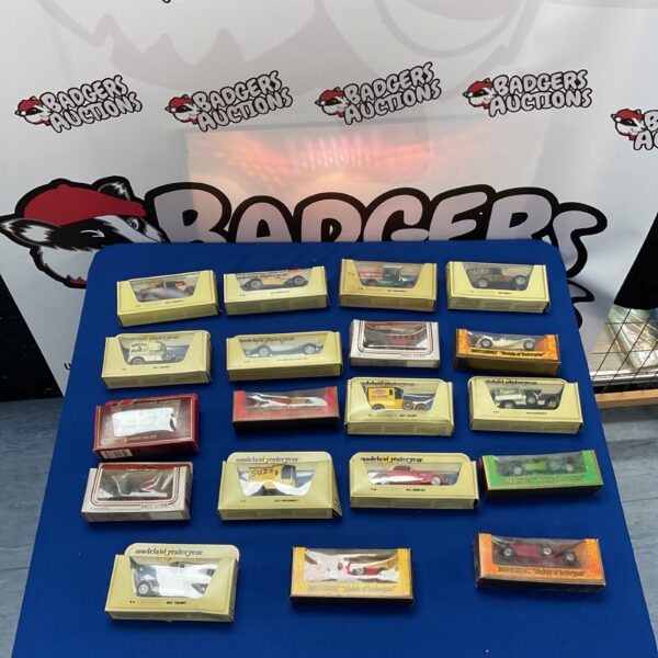 Vintage lot of Matchbox Models of Yesteryear and Lledo diecast cars.