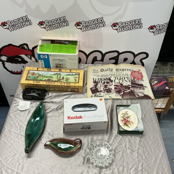 Mixed lot including a vintage Fore Golf Game in a colourful box.