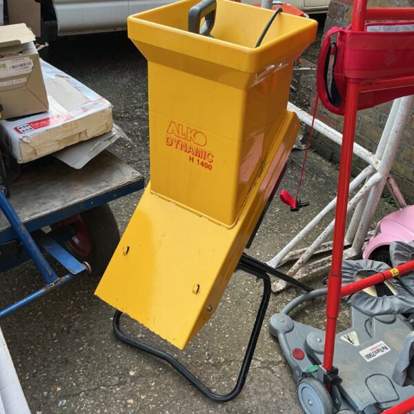 Used Al Ko Dynamic H 1400 garden shredder for garden waste.