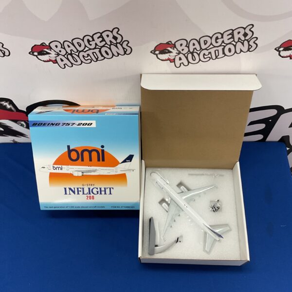 Inflight200 BMI Boeing 757-200 model, registration G-STRY, aviation collectable.