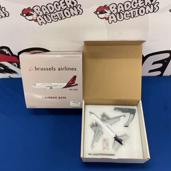 Brussels Airlines Airbus A319 OO-SSS 1:200 scale model aircraft