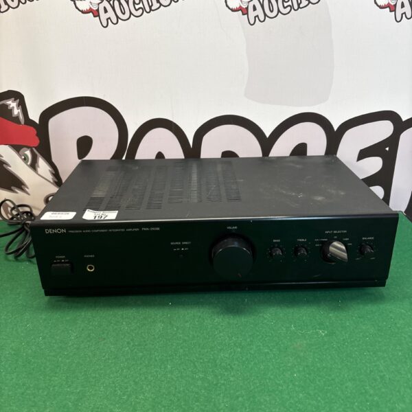 Vintage Denon PMA-250SE integrated amplifier, front view.