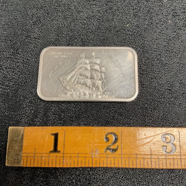 Madison mint 999 fine silver 1 troy ounce ingot depicting old ironsides 1797 ship