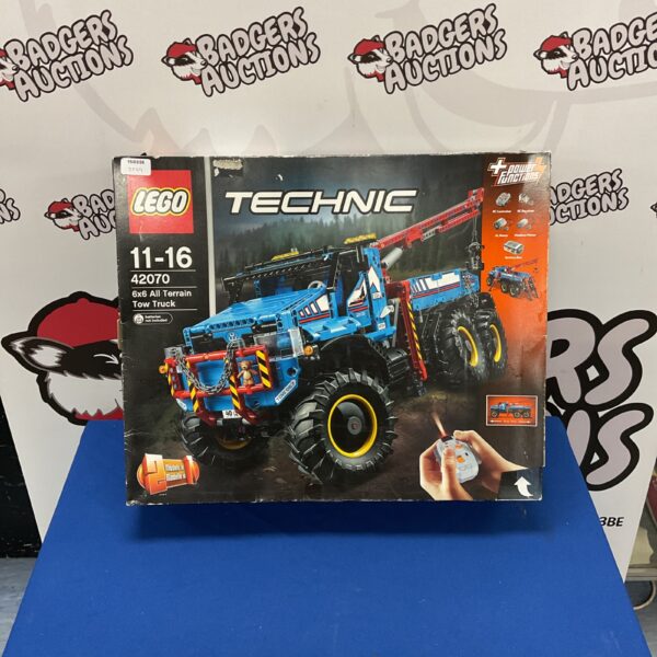 Lego Technic 6x6 All Terrain Tow Truck model 42070 building set.