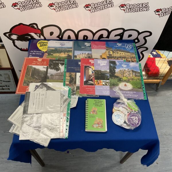 Lilliput Lane invitations and badges lot for collectors.