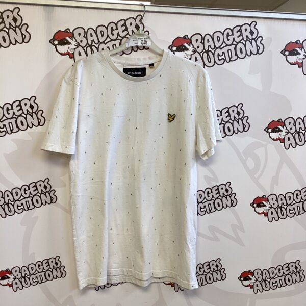 Lyle & Scott t-shirt with eagle logo on the chest.