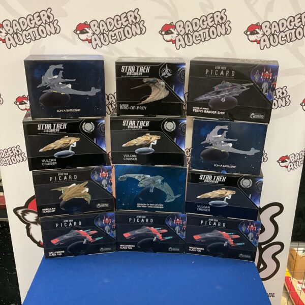 Lot of twelve Star Trek starship models for collectors.