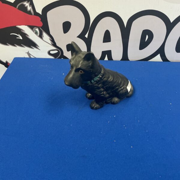 Vintage ceramic Scotty dog figurine, collectible animal decor.