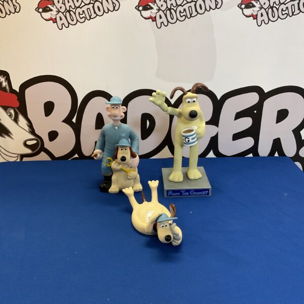Wallace and Gromit figures lot, collectible claymation characters.
